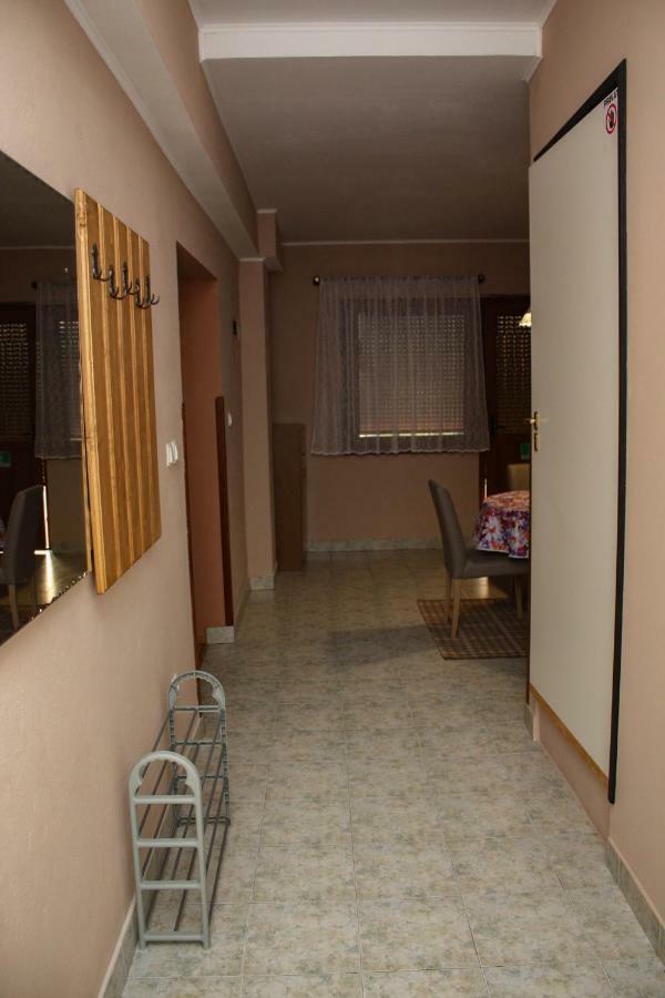 Studio Apartman T&I Apartment Ogulin Exterior photo